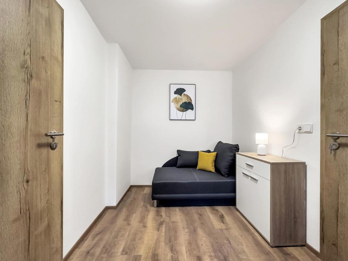 Apartment Katrin 2 كارلوفي فاري المظهر الخارجي الصورة
